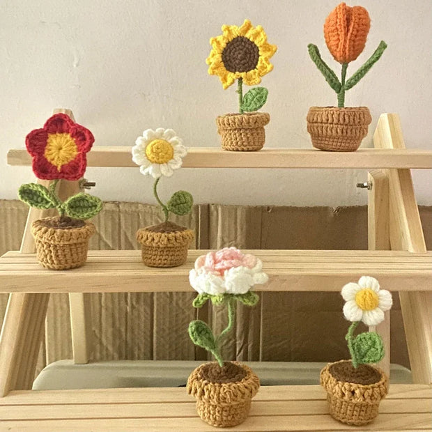 DIY Handwoven Mini Potted Flower Rose – Woolen Thread Finished Product for Office, Home Decoration