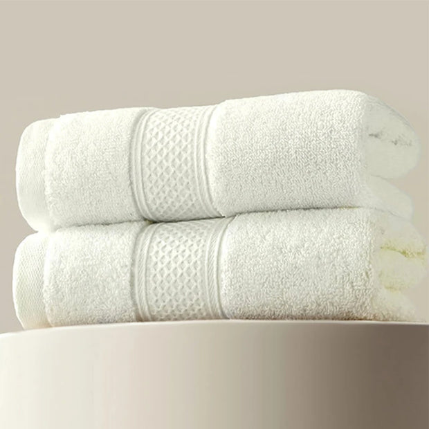 Combed Cotton Absorbent Towel – Soft, Quick-Drying, and Durable