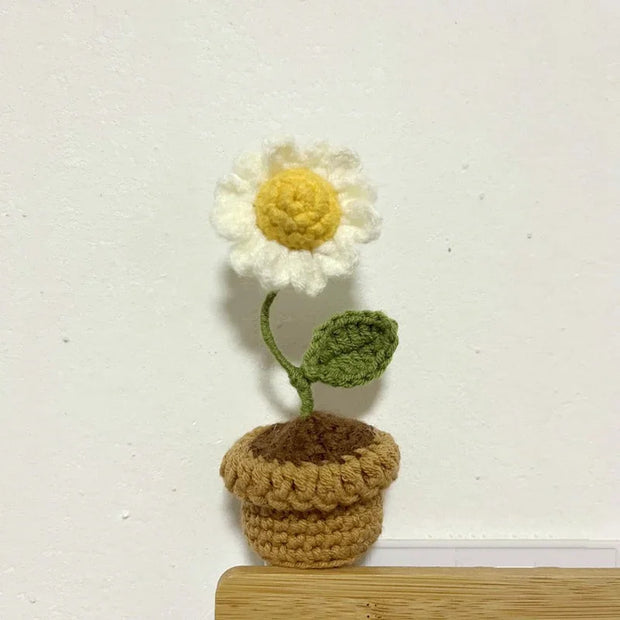 DIY Handwoven Mini Potted Flower Rose – Woolen Thread Finished Product for Office, Home Decoration